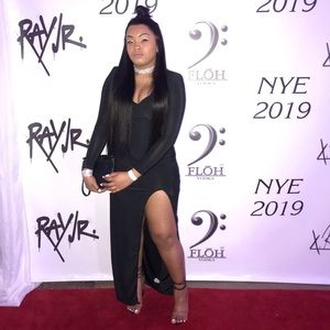 Black dress from fashion nova Size Medium